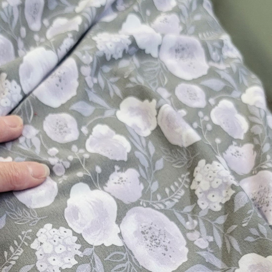 48W Bamboo Grey Pink Floral Top